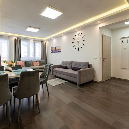 Rumbach 2022 Modern Apartment Boedapest Buitenkant foto