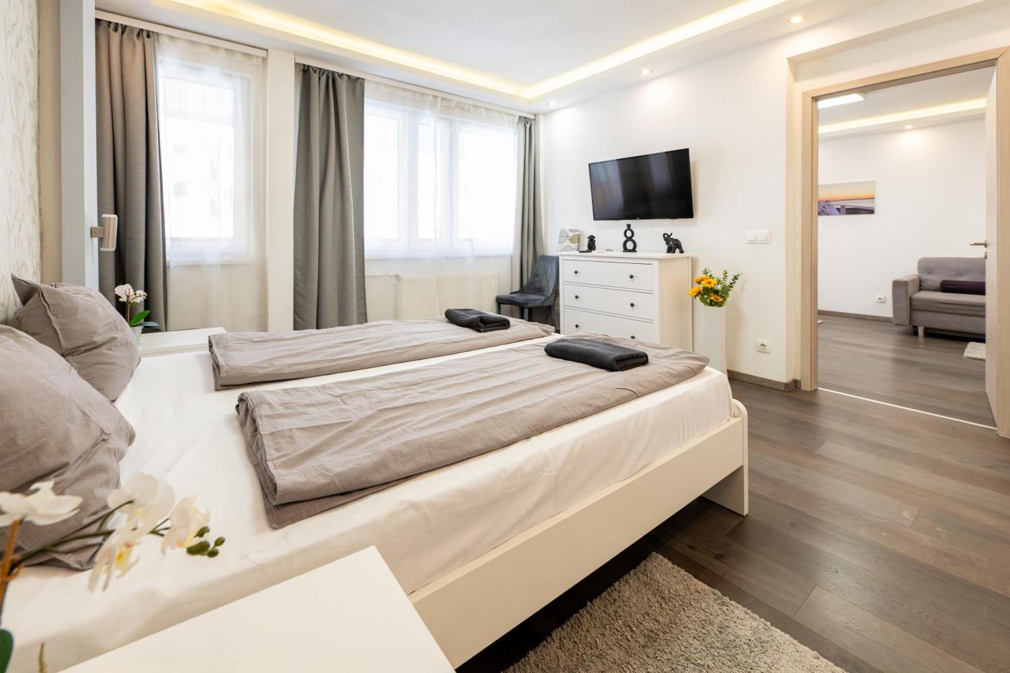 Rumbach 2022 Modern Apartment Boedapest Buitenkant foto